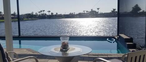 Ulkouima-allas, lämmitetty uima-allas