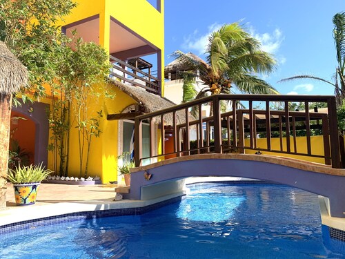 Private Villa -Panoramic  Sea Views- South End