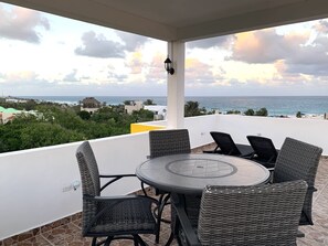 Outdoor dining - Private Villa -Panoramic  Sea Views- South End (Isla Mujeres)
