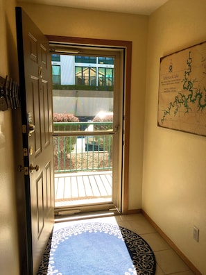 Interior - "FUN" BRANSON LAKEFRONT CONDO!!!  (Hollister)