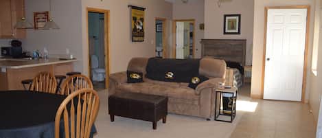 Smart TV, DVD player, video library