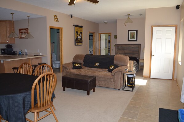 Smart TV, DVD player, video library