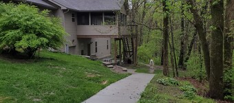 Sander Ridge - 40 wooded acres