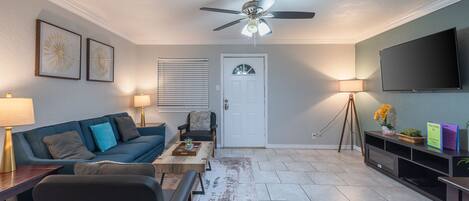 TV connectée, jeux vidéo, espaces bureaux