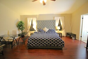 7 habitaciones, camas con pillow-top y escritorio 