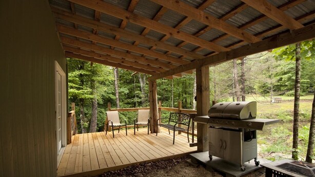 Terrace/patio - Private 50 ft waterfall. Eco-friendly, cozy shipping container cabin (Tracy City)