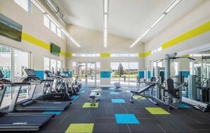 Fitness facility - Amazing 5 bedroom house near Disney (Kissimmee)