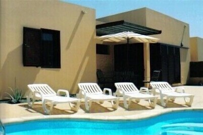 Beautiful villa with heated pool, large patio area and barbecue