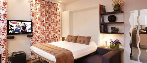 Caja de seguridad en la habitación, escritorio y insonorización