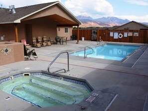 Outdoor pool, a heated pool - Moab Village Luxury Retreat Gorgeous views, PVT Hot Tub, 3 STE, 3.5 BTH, 1.5 KT (Moab)