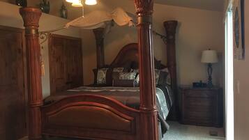 3 bedrooms, travel cot, free WiFi, bed sheets