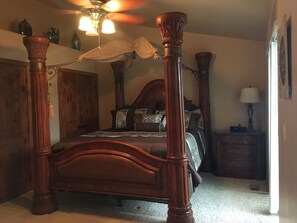 3 bedrooms, travel crib, free WiFi, bed sheets