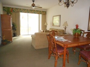 Interior - Newly Renovated HUGH 1750 S/F 3 Bdedroom 2 1/2 Bath Condo W/Elevator (Port Charlotte)