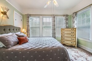 3 Schlafzimmer, Bügeleisen/Bügelbrett, Reisekinderbett, kostenloses WLAN
