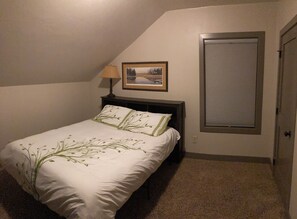 2 chambres, bureau, lit de bébé portatif, accès au Wi-Fi (inclus)