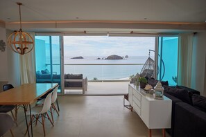 Interior - BEACHFRONT! SPECTACULAR 3 BEDROOM APARTMENT AT PENINSULA RESIDENCES IXTAPA. (IXTAPA)