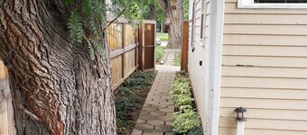 Finely Crafted Studio Apartment In The Heart Of Old Town