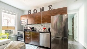 Uklassifisert bilde, 2 av 14, knapp