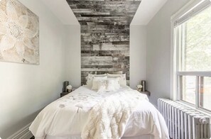 1 habitación, tabla de planchar con plancha, wifi y ropa de cama