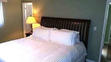 3 bedrooms, iron/ironing board, travel crib, WiFi