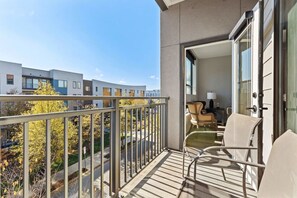 Property grounds - Luxurious Large 2 bed 2 bath Downtown Condo- #302 (Nashville)