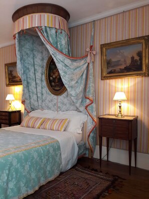 3 chambres, fer et planche à repasser, Wi-Fi, literie fournie