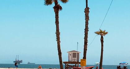OLD TOWN CUTE AWESOME BEACH HOUSE BEST LOCATION <br>ICE COLD A/C !<br>CLOSE TO SAND