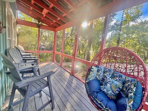 Private Cottage, Pool & Boat Slip Access