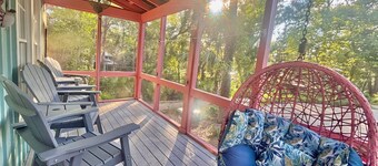 Private Cottage, Pool & Boat Slip Access