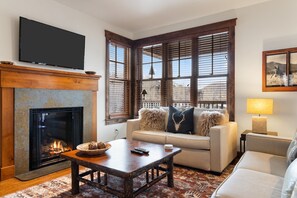 TV connectée, cheminée