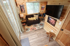 TV, offices - The Treehouse Summary (Orderville)