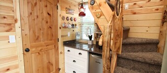 The Treehouse Summary