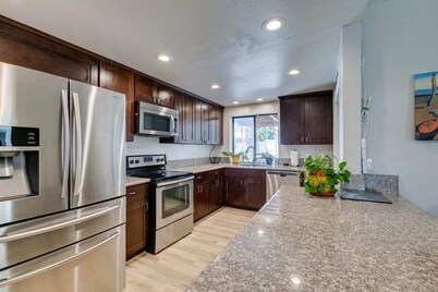 Downtown Vegas Oasis!