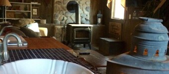 Perfect all-season getaway! Storyland so close and Saco River a walk away! 