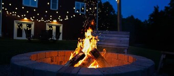 Authentic Restored Barn - Cuyahoga Nat'l Pk-30min, Pickleball, Basketball, Swimming, Fishing