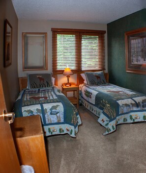 2 Schlafzimmer, Bügeleisen/Bügelbrett, Reisekinderbett, kostenloses WLAN