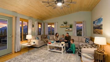 Televisión y chimenea