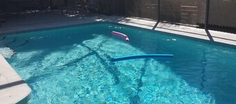 Siesta Key Master Suite con 2Bd / 2Bath, patio, piscina y fogata !!!