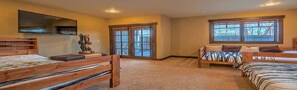 4 chambres, fer et planche à repasser, Wi-Fi, draps fournis