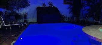 Private home with pool and only a block to the beach, restaurants, nightlife...