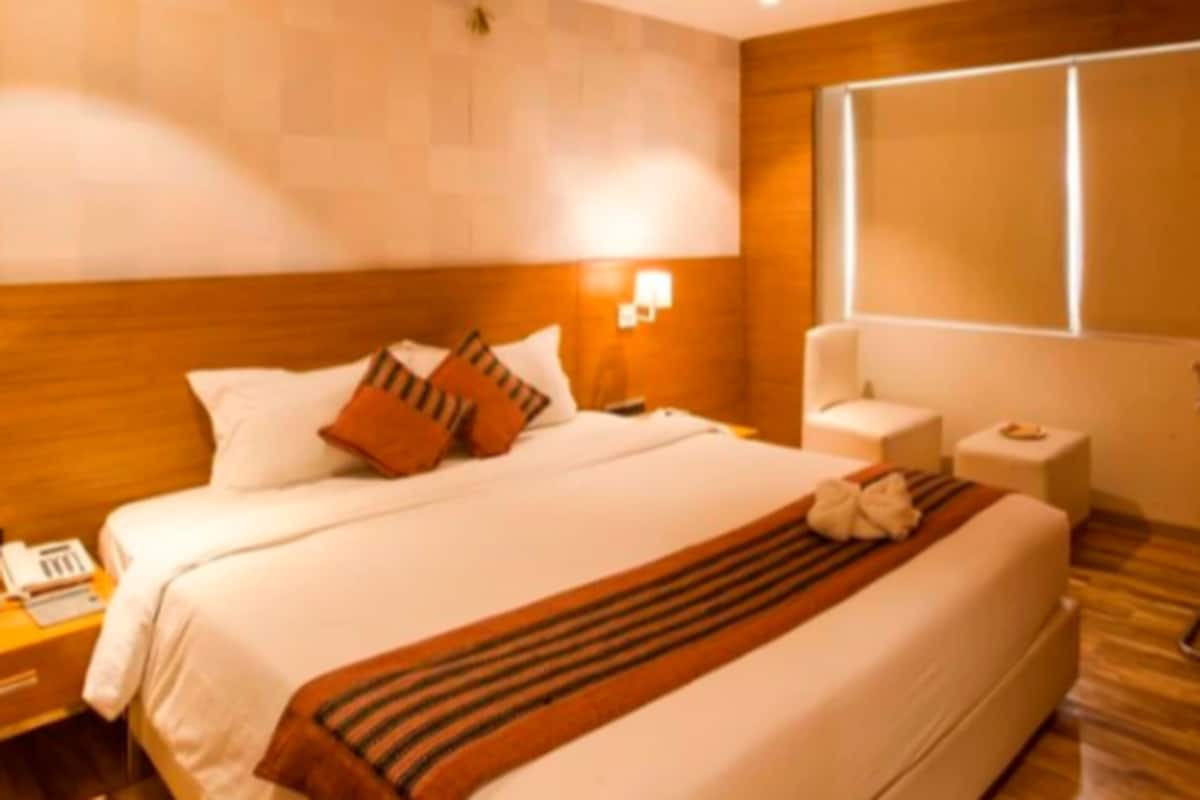 1 bedroom, Egyptian cotton sheets, premium bedding, minibar