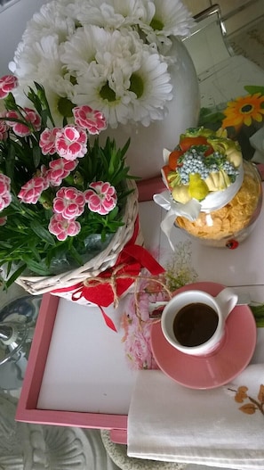 Daily local cuisine breakfast for a fee - B&B La Delice (Dalmine)
