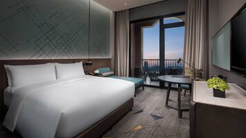 Minibar, in-room safe, desk, laptop workspace