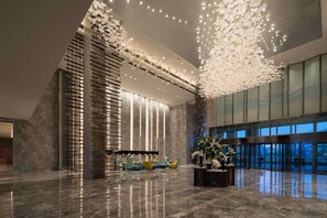 Lobby - DoubleTree by Hilton Qingdao Oriental Movie Metropolis (Qingdao)