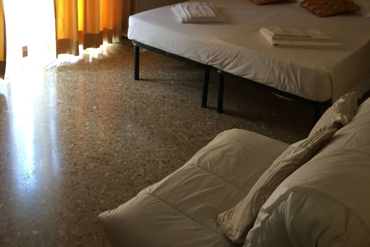 Iron/ironing board, free WiFi, bed sheets, wheelchair access