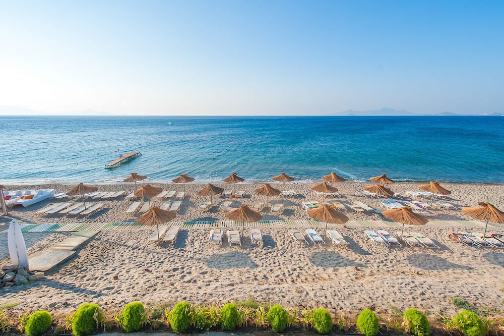 Akti Beach Club