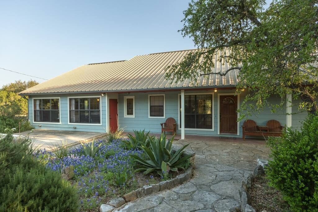 Beautiful Creekside Country Home with EV Charger