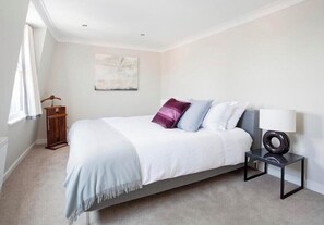 3 soverom, sengetøy i egyptisk bomull og strykejern/-brett