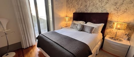 1 bedroom, in-room safe, desk, soundproofing