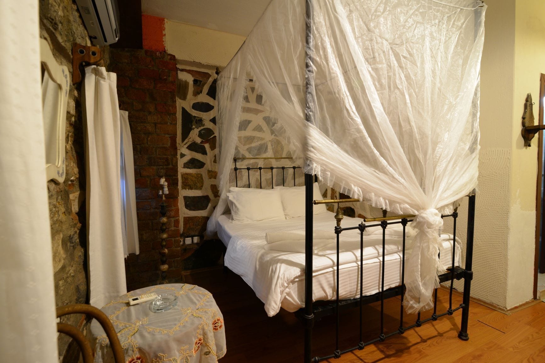 superior room, smoking | minibar, soundproofing, free wifi